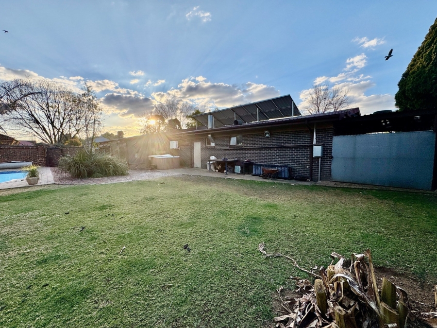 6 Bedroom Property for Sale in Baillie Park North West